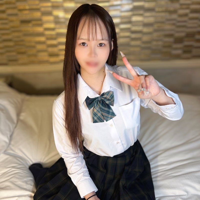 【※5天限定販售！】【不經意間的笑容令人心動，黑長直的誘惑】神級身材18歲的瞳醬淚流滿面！被初次體驗20公分以上的巨根幹到悶絕並大量中出，全程都被鏡頭完美捕捉了下來。