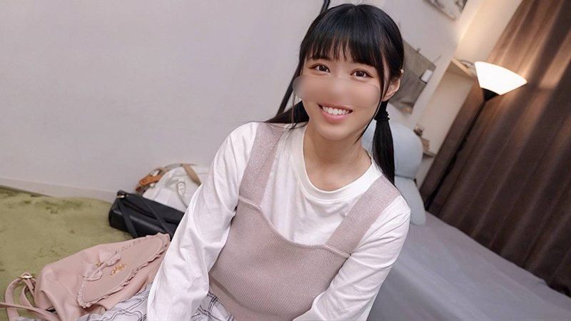 剛成年的超可愛G罩杯黏液女神 乃乃 醬 大學個人拍攝的情色自拍師讓她上癮，無套中出，這年齡的她發出淫叫聲達到高潮，真正的性愛狂熱女